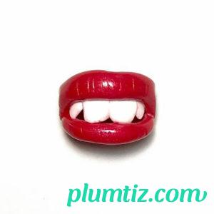 Bague bouche lèvres dents réaliste modelée à la main en pâte polymère